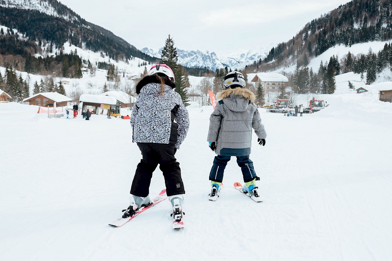 POST-FAMILYRESORT